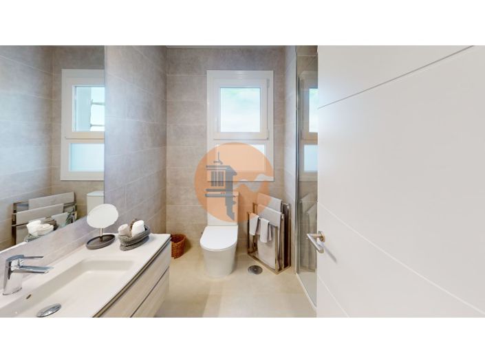 Image No.28-3 Bed Apartment for sale