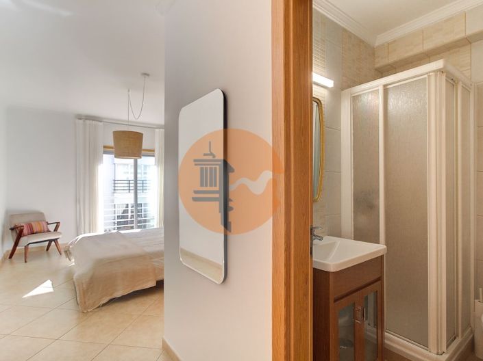 Image No.20-2 Bed Apartment for sale