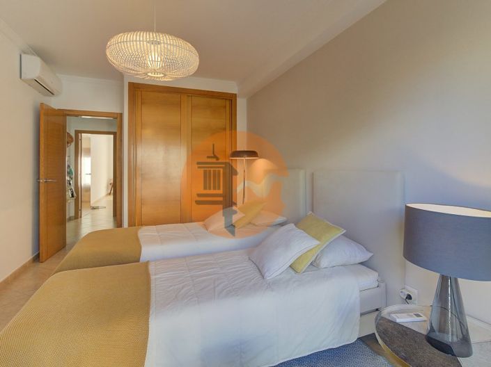 Image No.28-2 Bed Apartment for sale