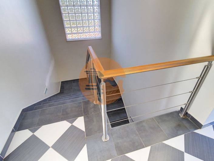 Image No.22-4 Bed House for sale