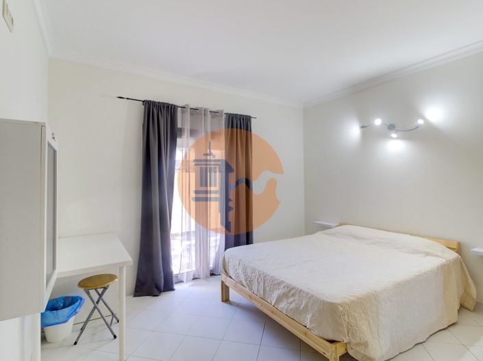 Image No.27-4 Bed House for sale