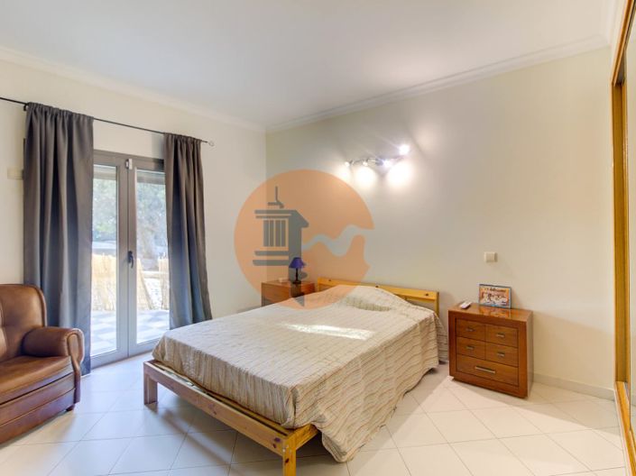 Image No.4-4 Bed House for sale