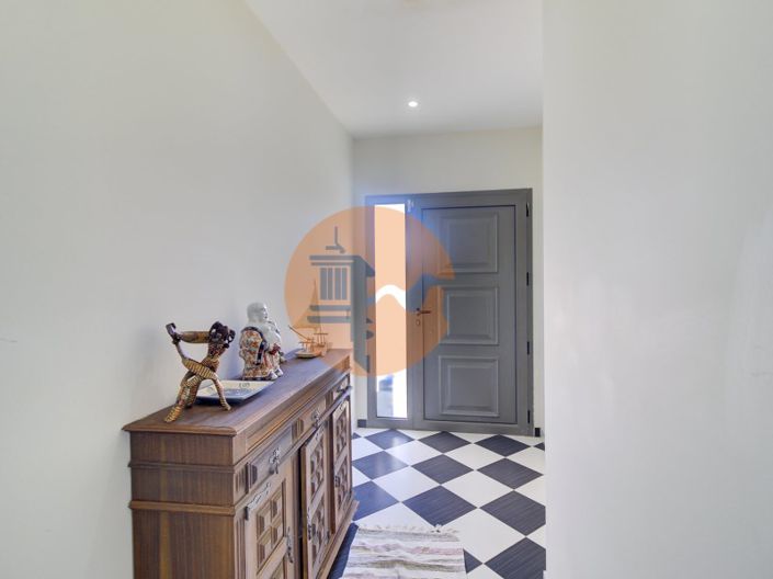 Image No.39-4 Bed House for sale