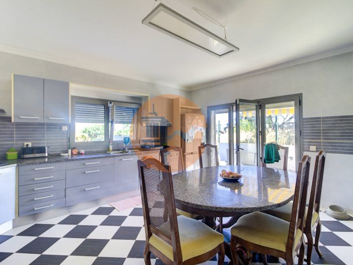 Image No.40-4 Bed House for sale