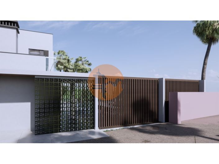 Image No.26-4 Bed House for sale