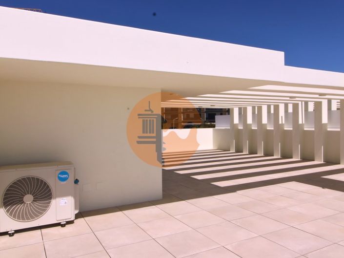 Image No.48-4 Bed House for sale