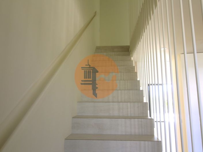 Image No.14-4 Bed House for sale