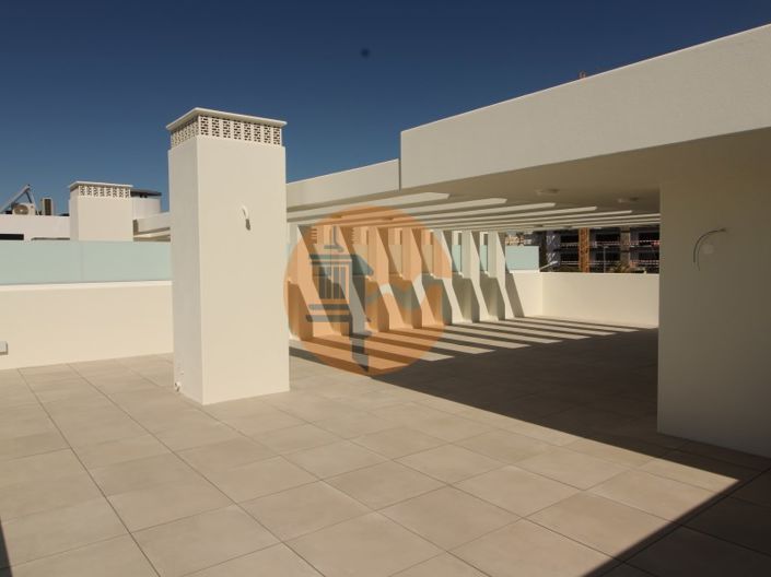 Image No.45-4 Bed House for sale