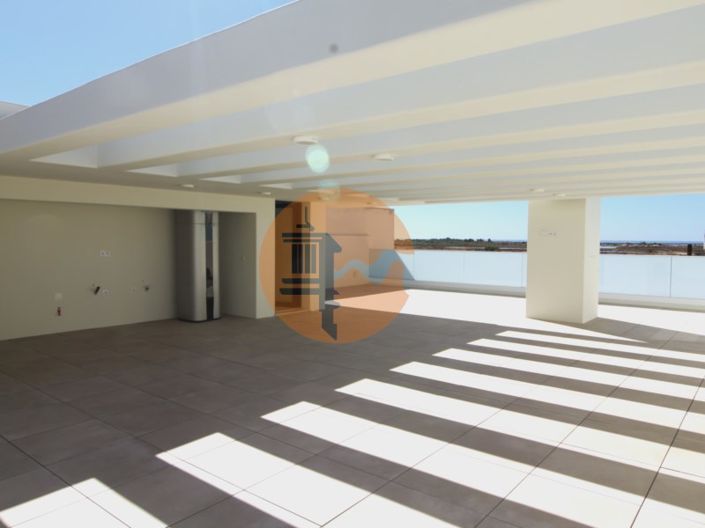 Image No.47-4 Bed House for sale