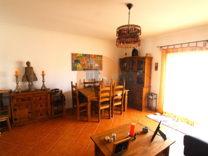 Image No.12-2 Bed House for sale