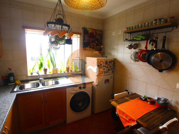 Image No.8-2 Bed House for sale