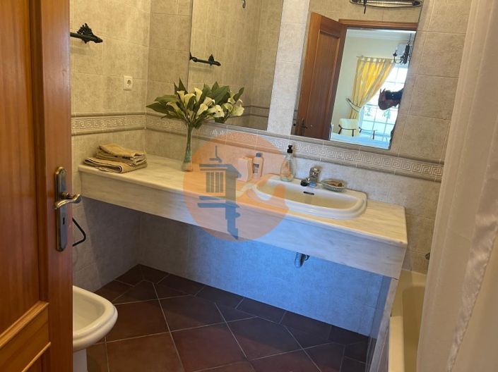 Image No.24-2 Bed House for sale