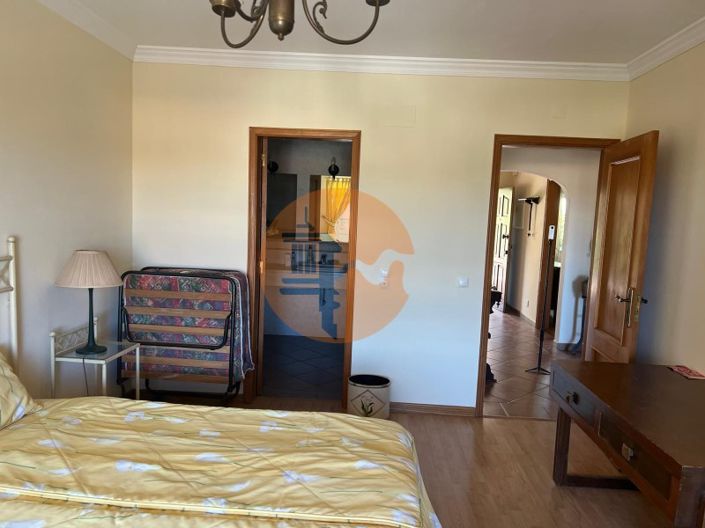 Image No.25-2 Bed House for sale