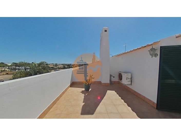 Image No.52-2 Bed House for sale