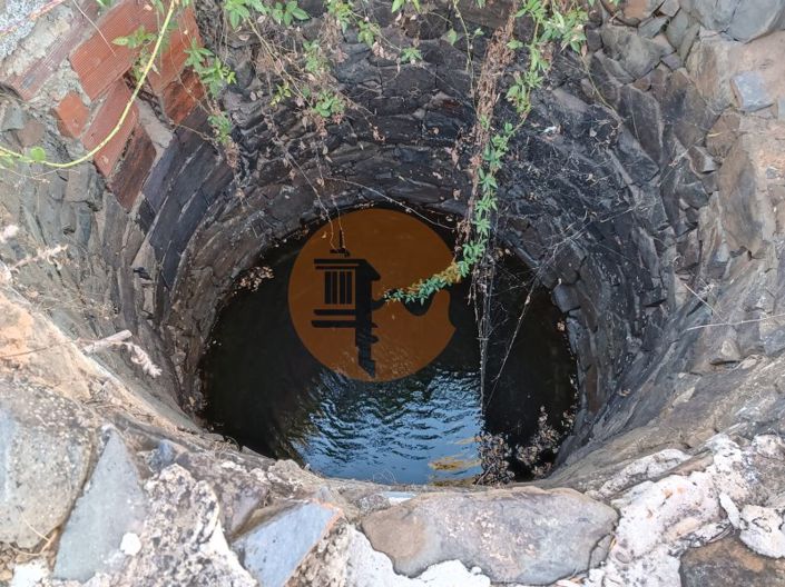 Image No.5-Commercial for sale