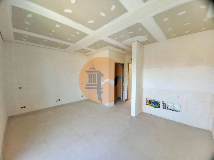 Image No.17-2 Bed Apartment for sale