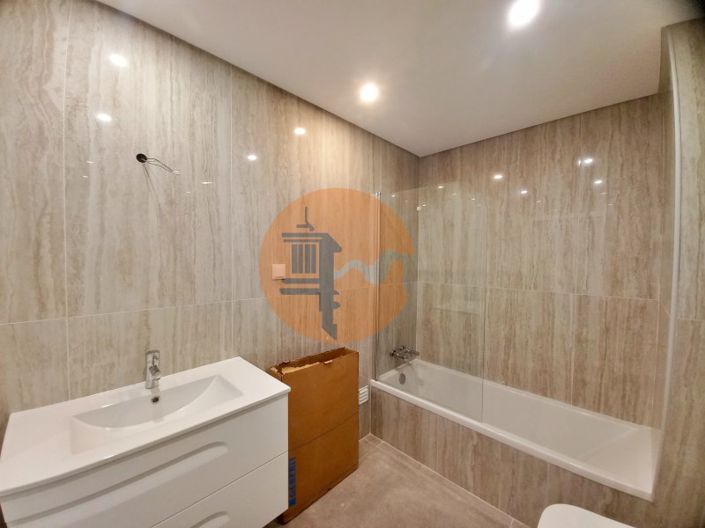 Image No.16-3 Bed Apartment for sale