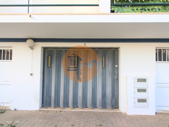 Image No.29-2 Bed Apartment for sale