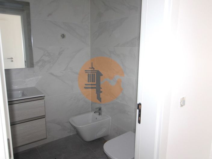 Image No.22-3 Bed House for sale