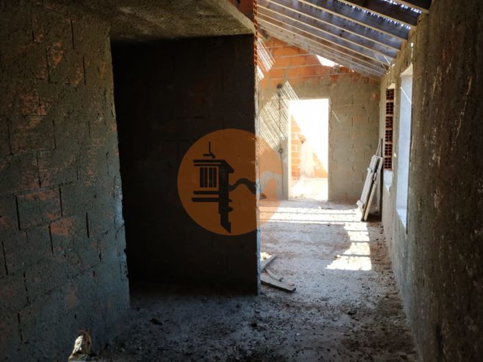 Image No.32-6 Bed Farmhouse for sale