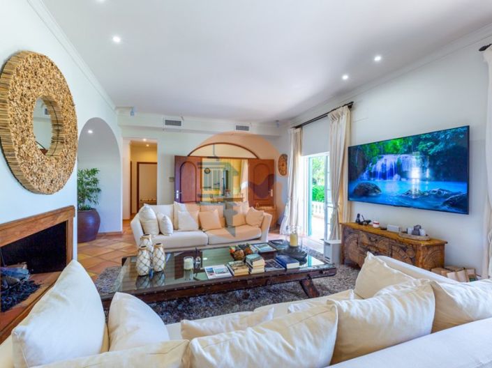 Image No.14-5 Bed House for sale