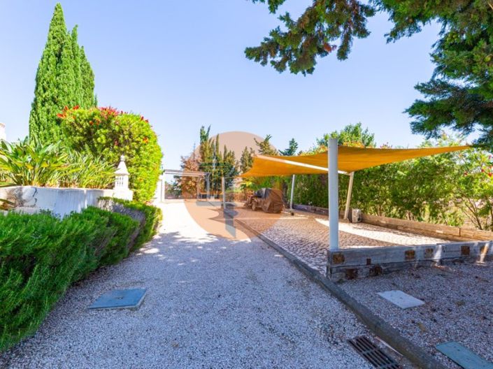 Image No.36-5 Bed House for sale