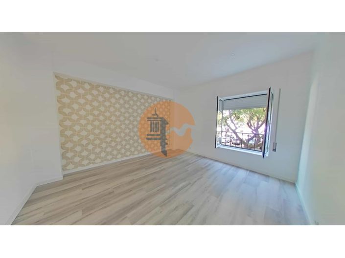 Image No.21-1 Bed Apartment for sale