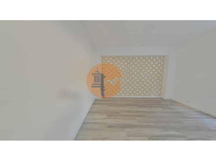 Image No.24-1 Bed Apartment for sale