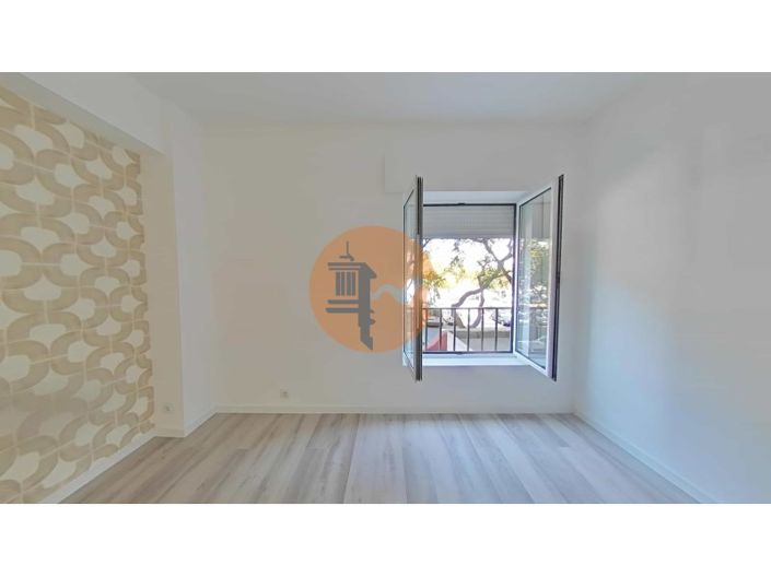 Image No.25-1 Bed Apartment for sale