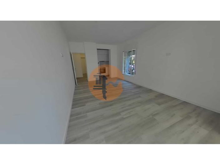 Image No.9-1 Bed Apartment for sale