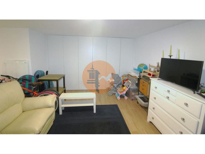 Image No.40-4 Bed House for sale