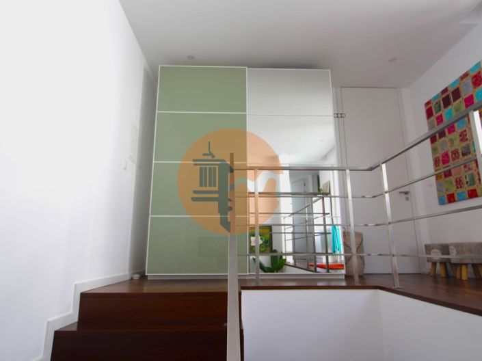 Image No.43-4 Bed House for sale