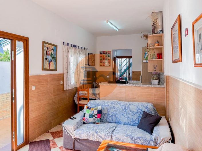 Image No.14-2 Bed House for sale