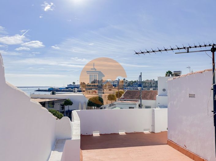 Image No.35-2 Bed House for sale