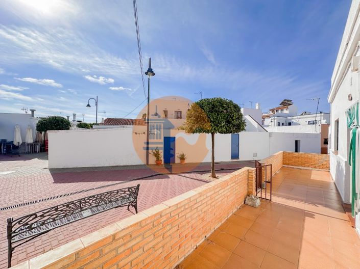 Image No.42-2 Bed House for sale