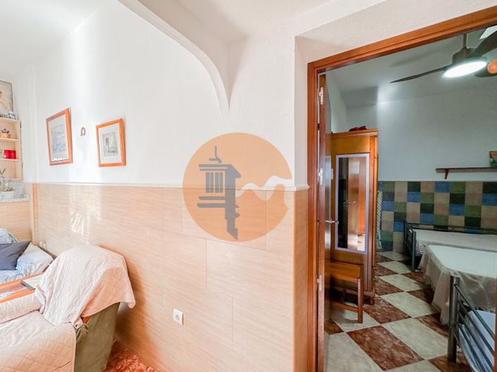 Image No.8-2 Bed House for sale