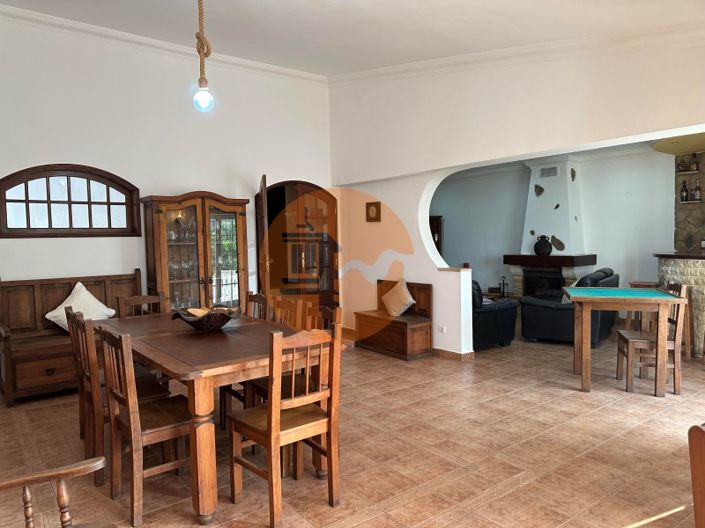 Image No.28-7 Bed House for sale