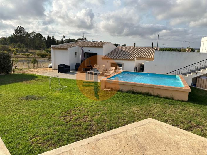 Image No.1-7 Bed House for sale