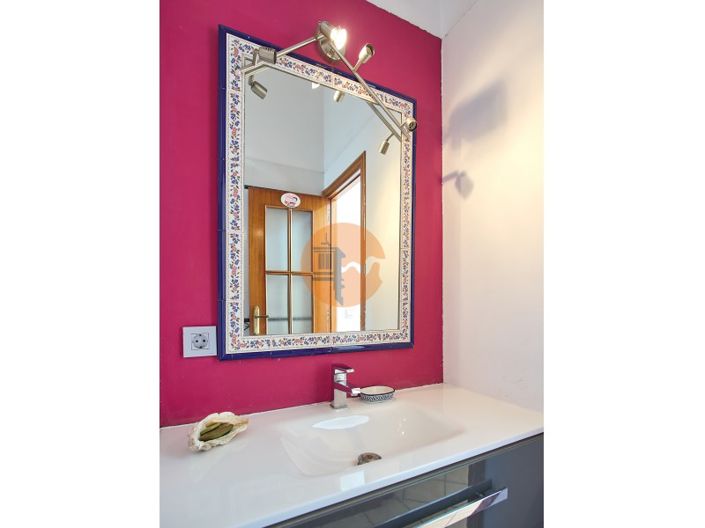 Image No.25-3 Bed House for sale