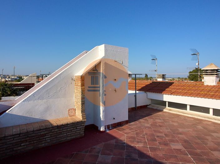 Image No.36-3 Bed House for sale