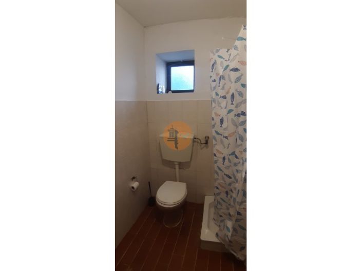 Image No.19-2 Bed Farmhouse for sale