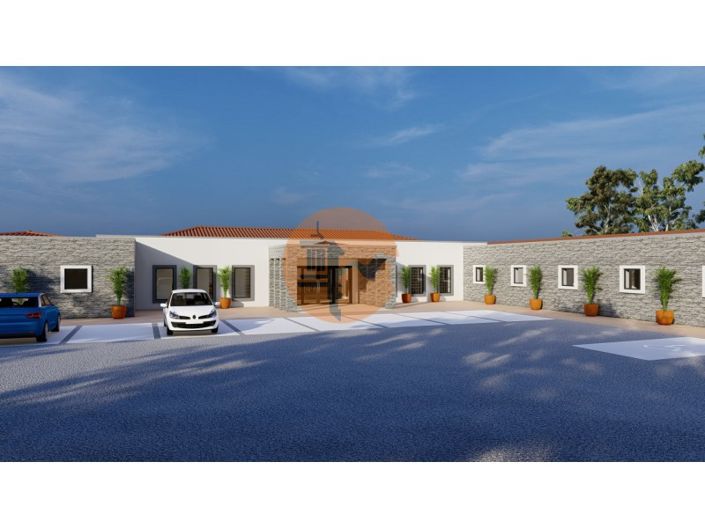 Image No.4-40 Bed Commercial for sale