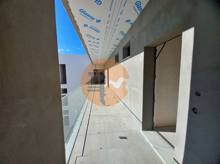 Image No.24-2 Bed Apartment for sale