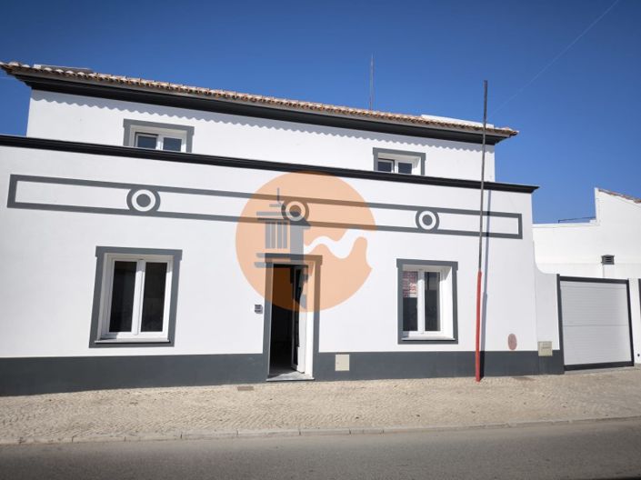 Image No.10-5 Bed House for sale