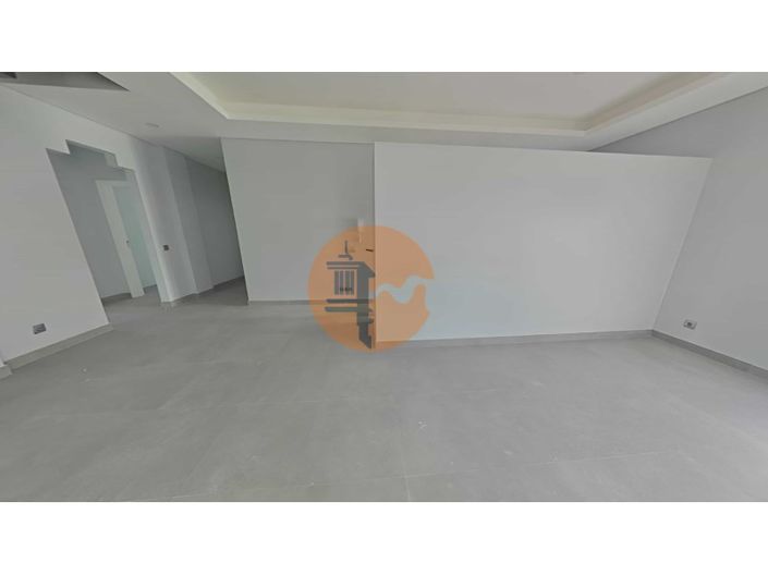 Image No.48-5 Bed House for sale