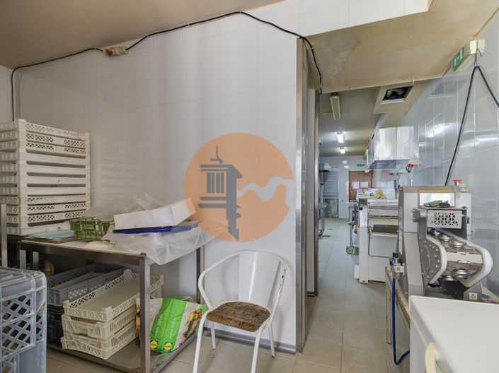 Image No.13-2 Bed Commercial for sale