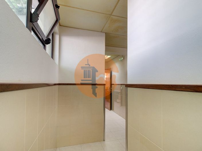 Image No.22-2 Bed Commercial for sale