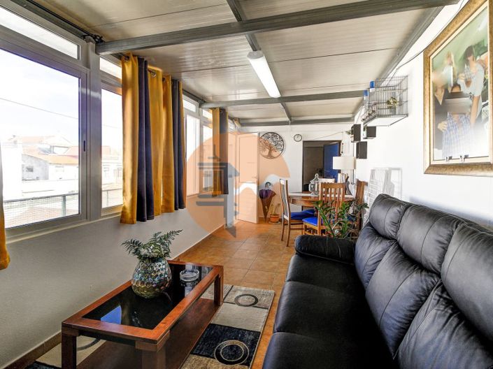 Image No.33-2 Bed Commercial for sale