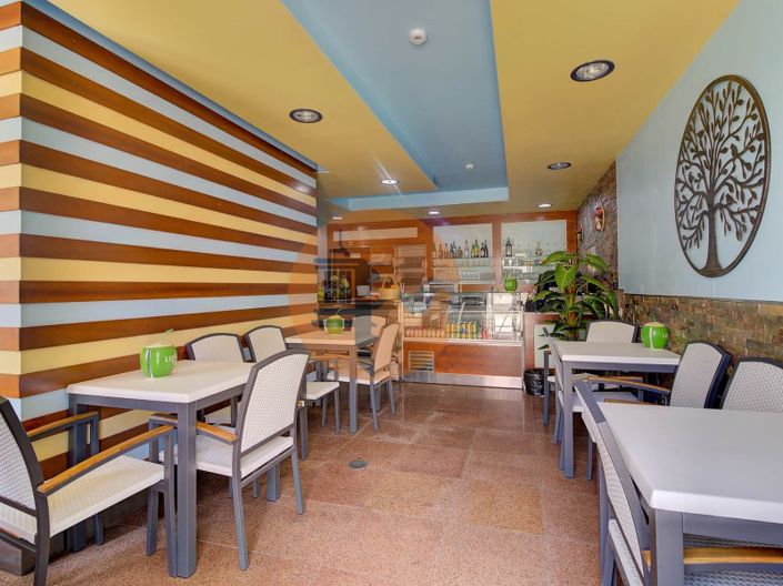 Image No.4-2 Bed Commercial for sale