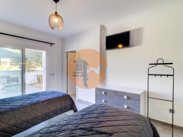 Image No.18-4 Bed House for sale